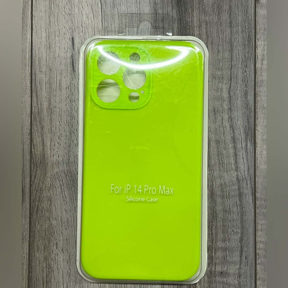 Light green iPhone 14 Pro Max silicone phone case, NWOT